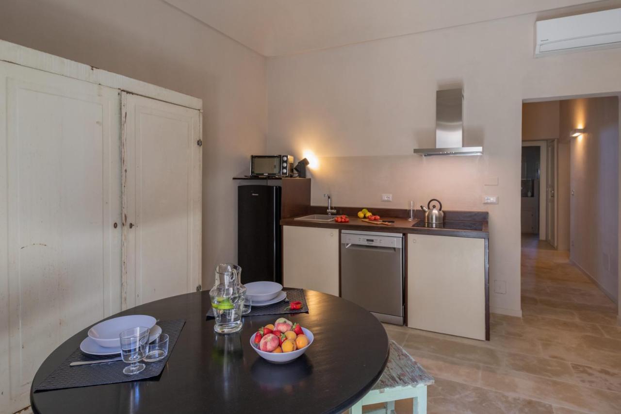 Case Mazzini - Sallicano Noto Exterior foto