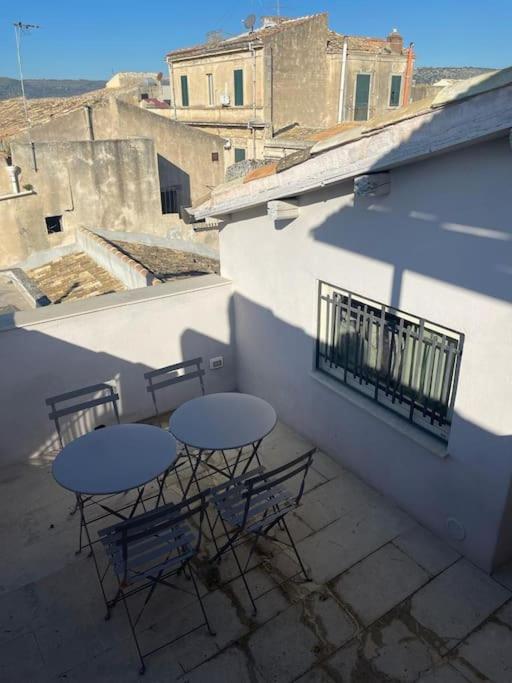 Case Mazzini - Sallicano Noto Exterior foto